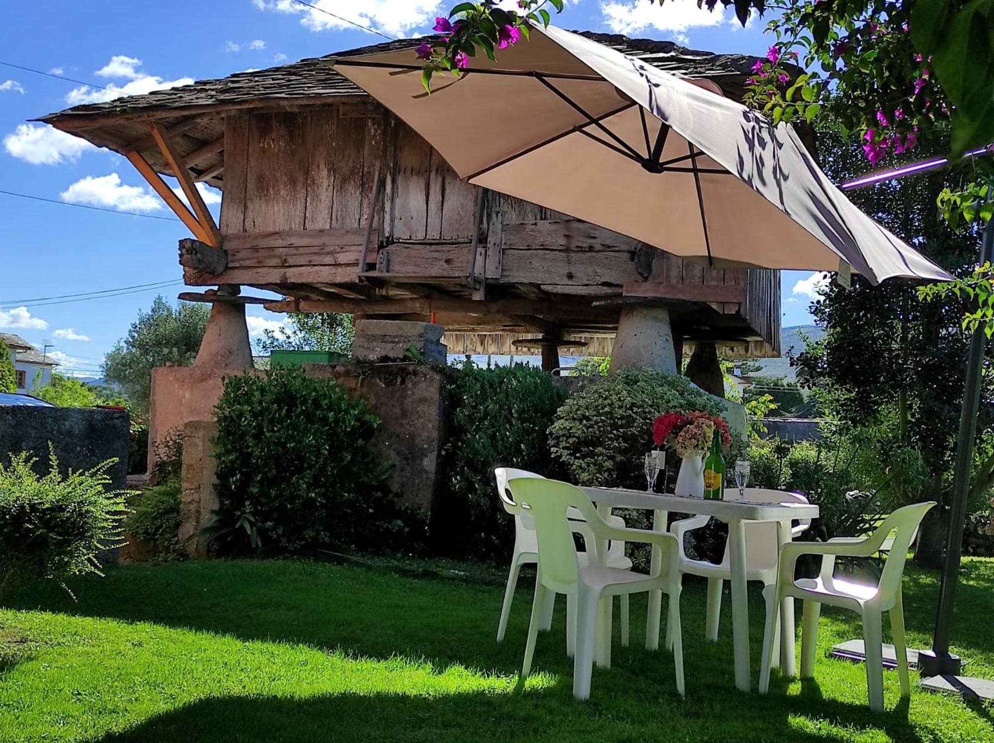 Casa Loli-Villar Luarca Exteriör bild